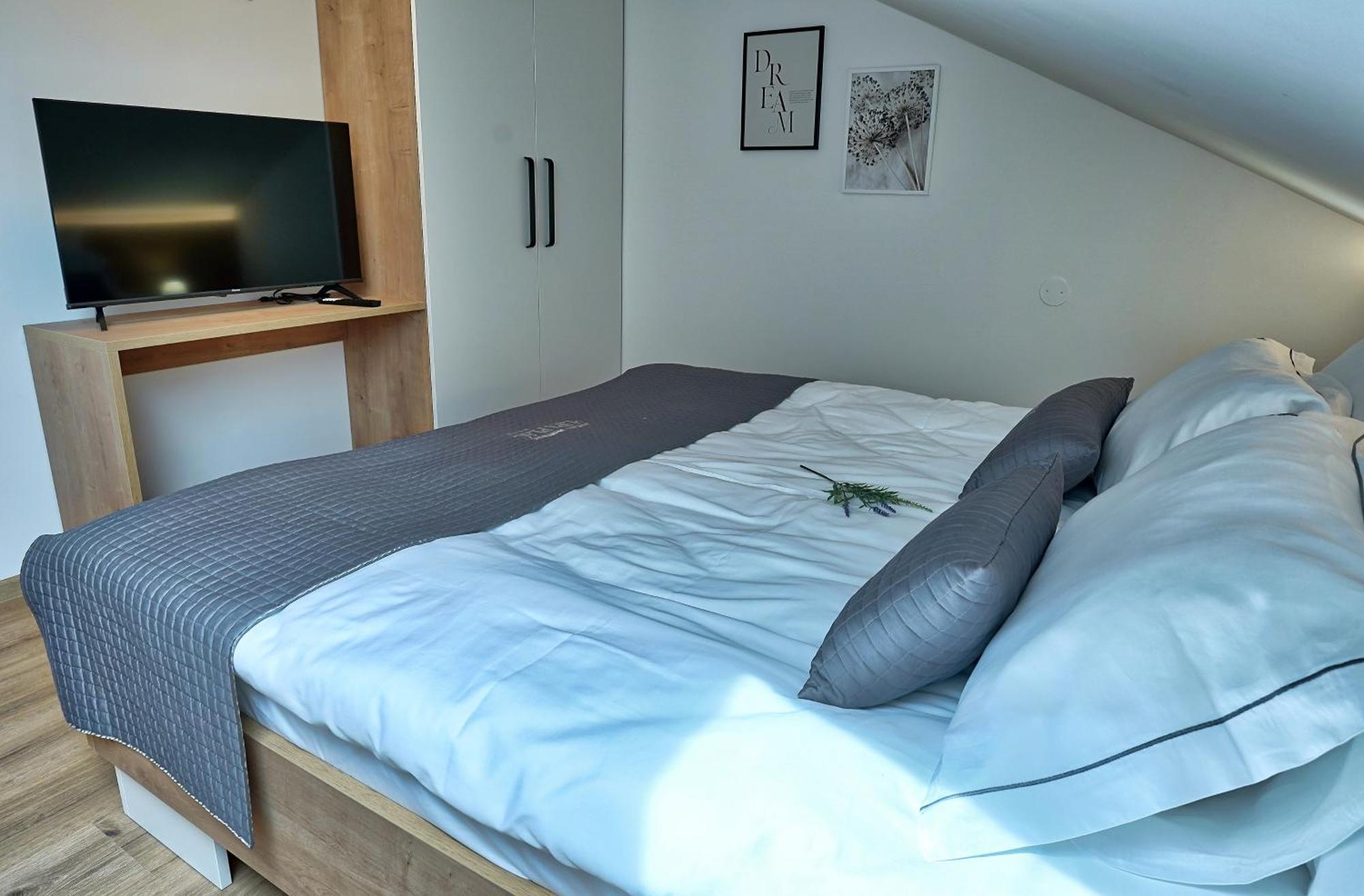 Apartments Lipa Plac Postojna Ngoại thất bức ảnh