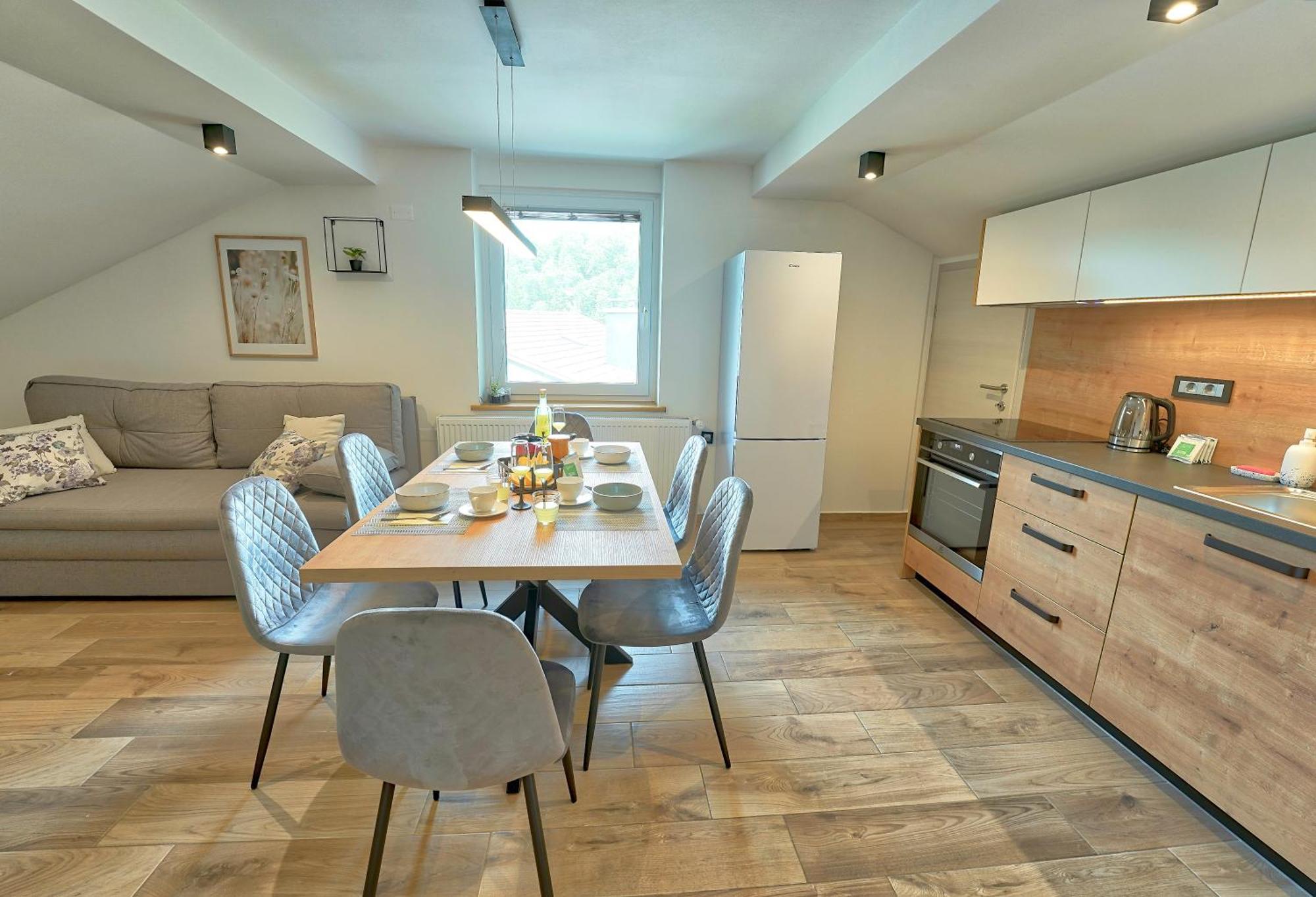 Apartments Lipa Plac Postojna Ngoại thất bức ảnh